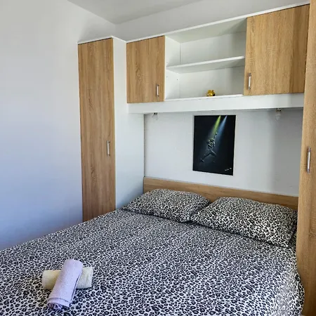 Apartments Neda Omis Room photo
