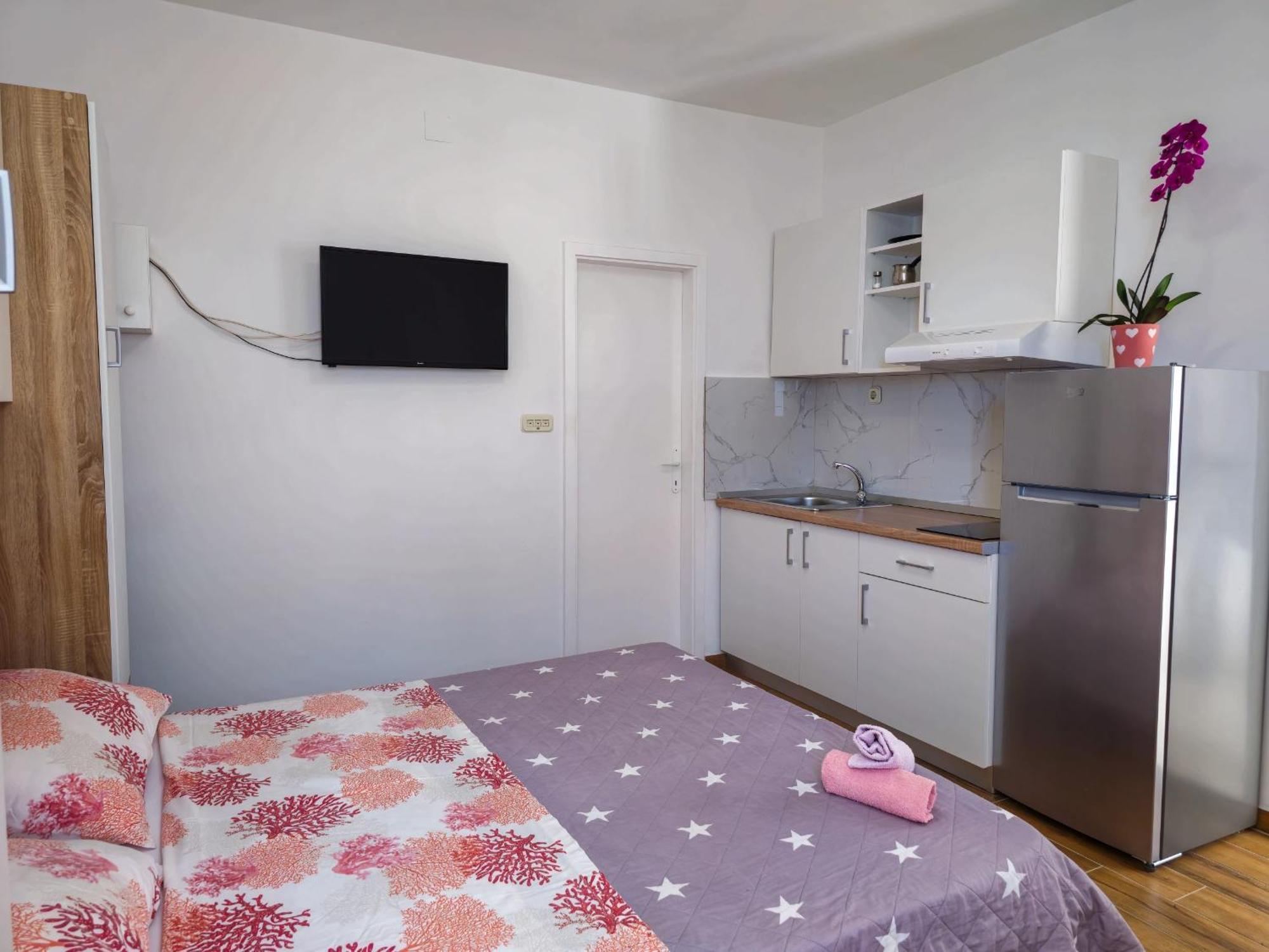 Neda Apartment Omis