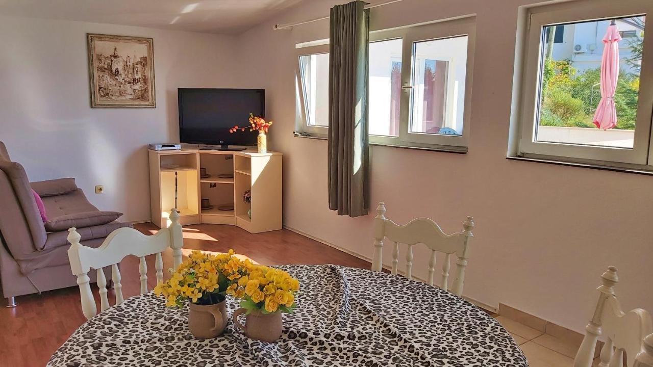 Apartment Neda *